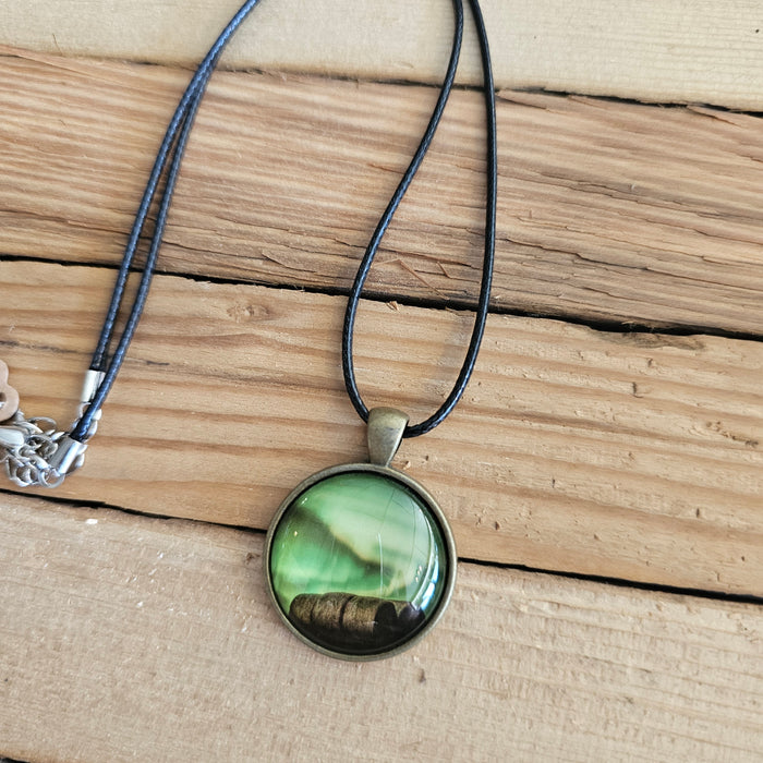 Earth 8 Bound Haybale Necklace