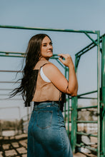 Load image into Gallery viewer, The Rendegade Vest - Tan/Black
