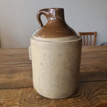 Load image into Gallery viewer, STV35 Rustic Crock
