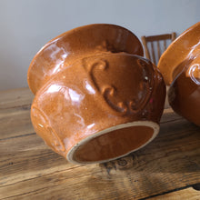 Load image into Gallery viewer, STV31 Brown Pots

