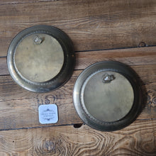 Load image into Gallery viewer, STV27 Brass Plates with Vintage Portraits
