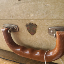 Load image into Gallery viewer, STV24 Vintage Aeropack by McBrine Suitcase
