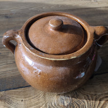 Load image into Gallery viewer, STV14 Vintage Medalta Bean Pot
