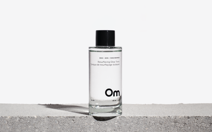 Om Organics Skincare - BHA + AHA + Niacinamide Resurfacing Glow Tonic