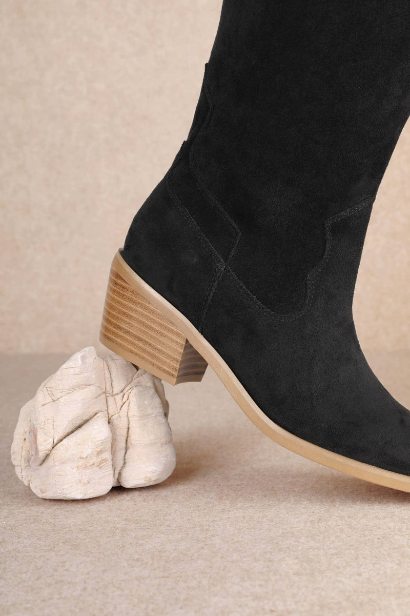 The Willow Boot