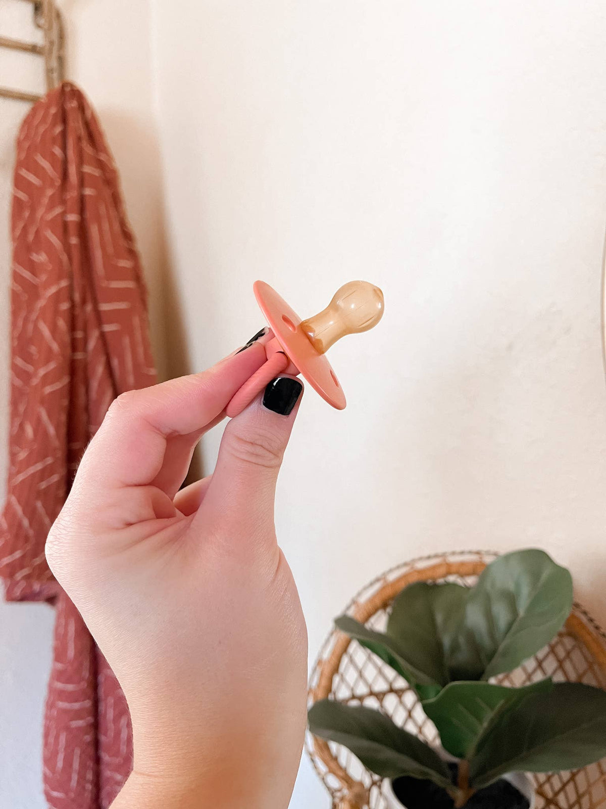 Itzy Ritzy Canada - *New Size* Itzy Soother™ Natural Rubber Paci Sets: Coconut + Toast 6-18 M