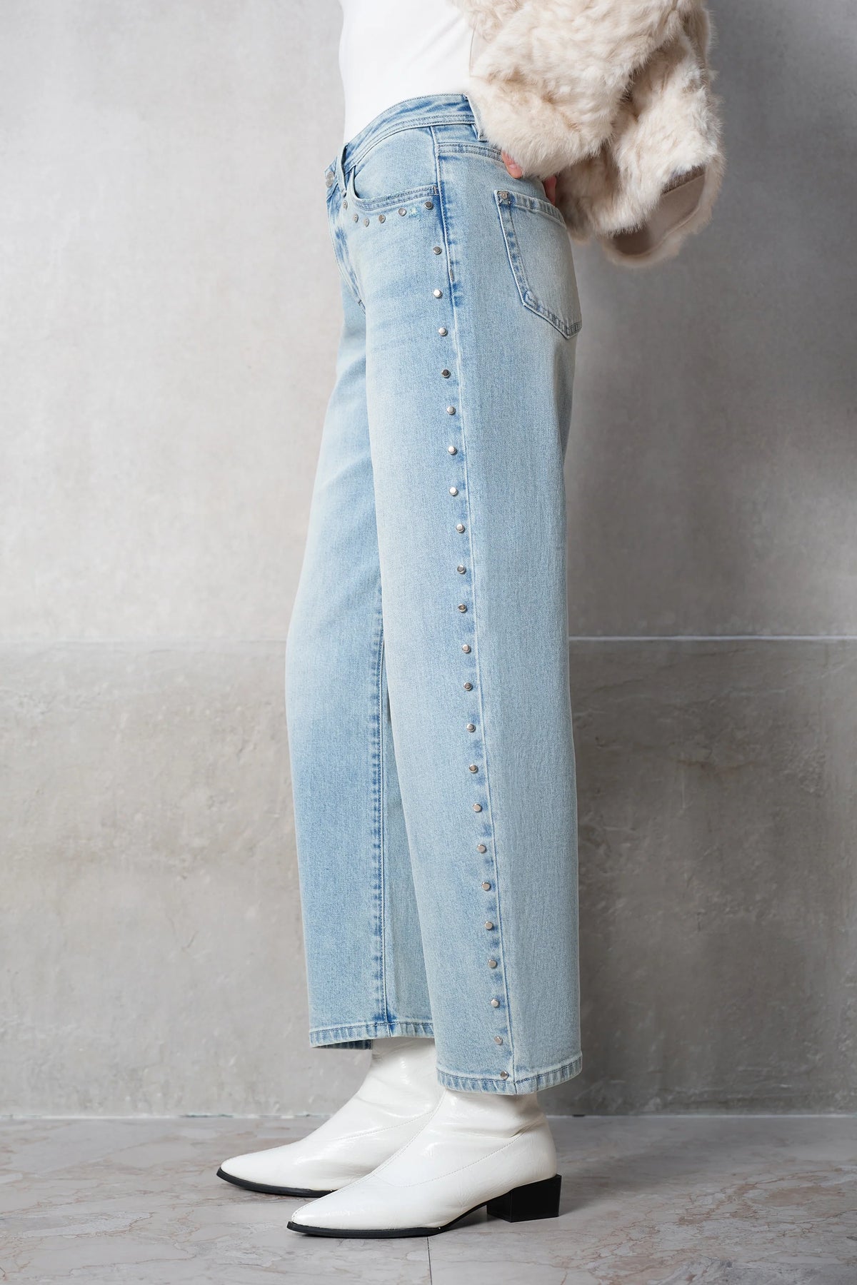 Studded Barrel Leg Jeans
