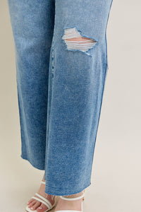 Judy Blue Jeans - Vintage Wash Wide Leg With Destroy
