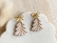 Agaveh girl - Balsam Fir: Snow