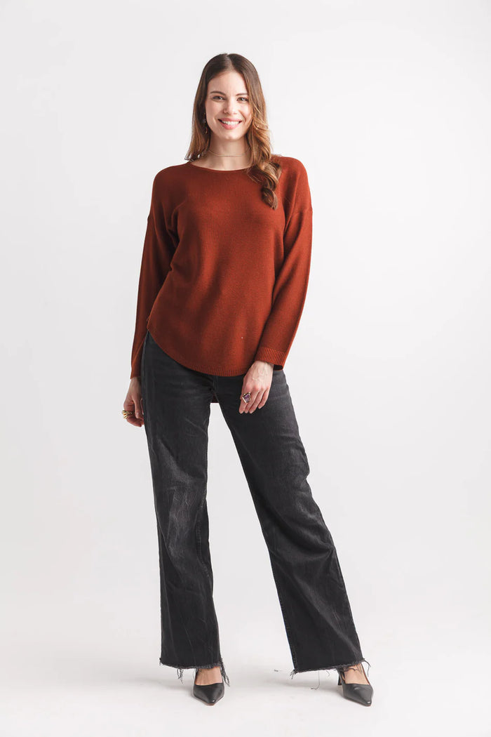 Papillon Shirt Hem Sweater