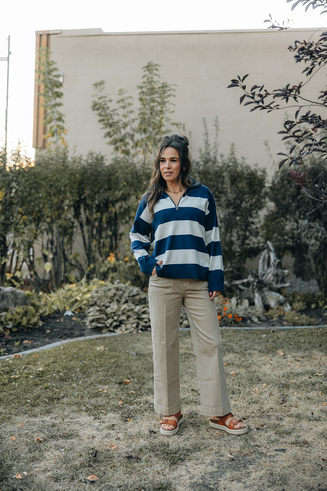 Cropped Wide Leg Twill Pants W/Rectangular Patch Pockets-Sesame