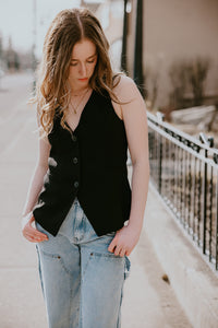 Vivian Vest - Gentle Fawn - Black