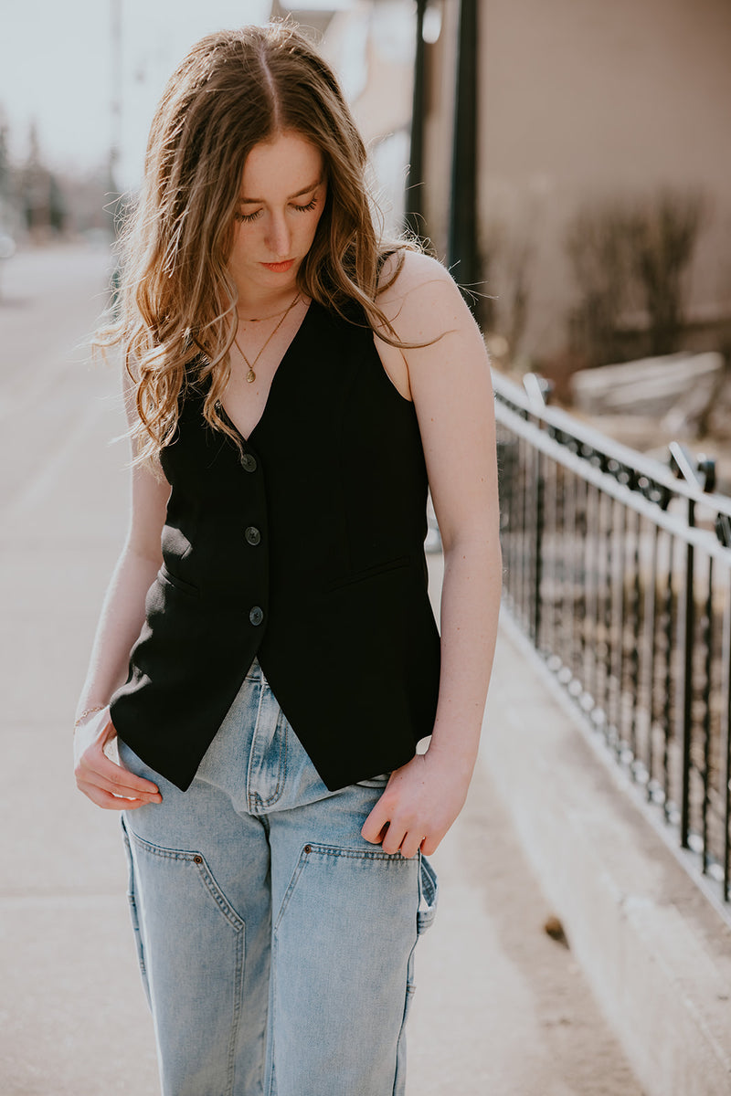 Vivian Vest - Gentle Fawn - Black