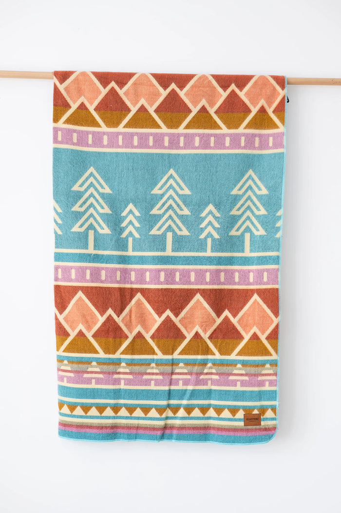 Heartprint Threads-Throw
