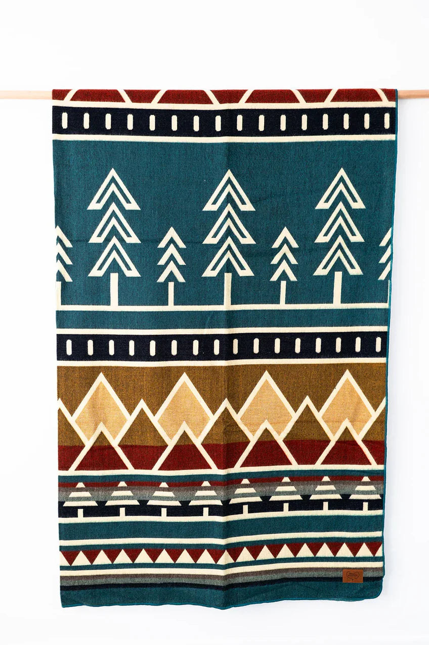 Heart Print Threads Blankets - Queen