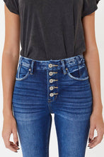 Load image into Gallery viewer, Kan Can Novah Skinny Jeans
