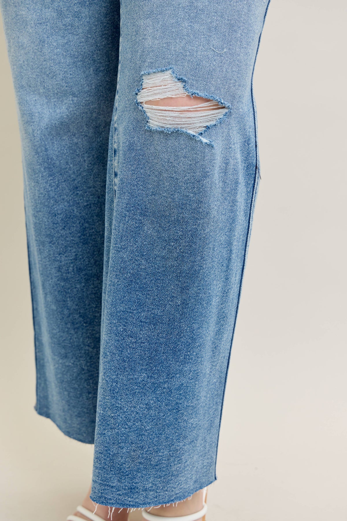 Judy Blue Jeans - Vintage Wash Wide Leg With Destroy