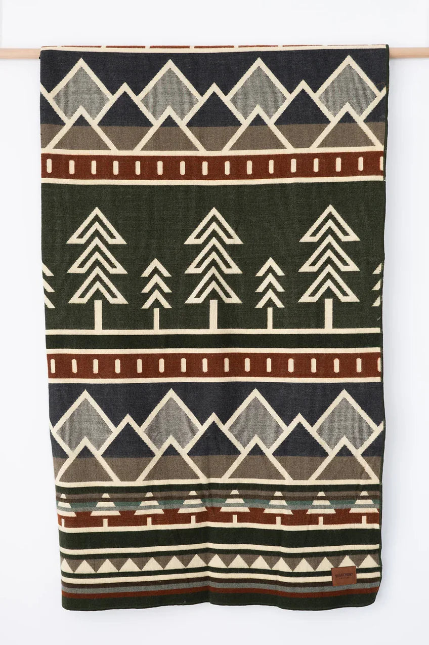 Heartprint Threads-Throw