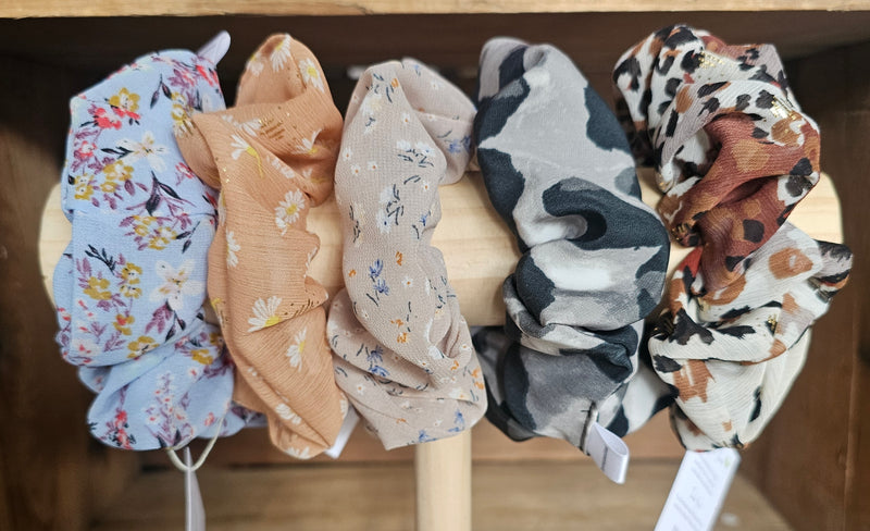 Poppy & Clover Scrunchie