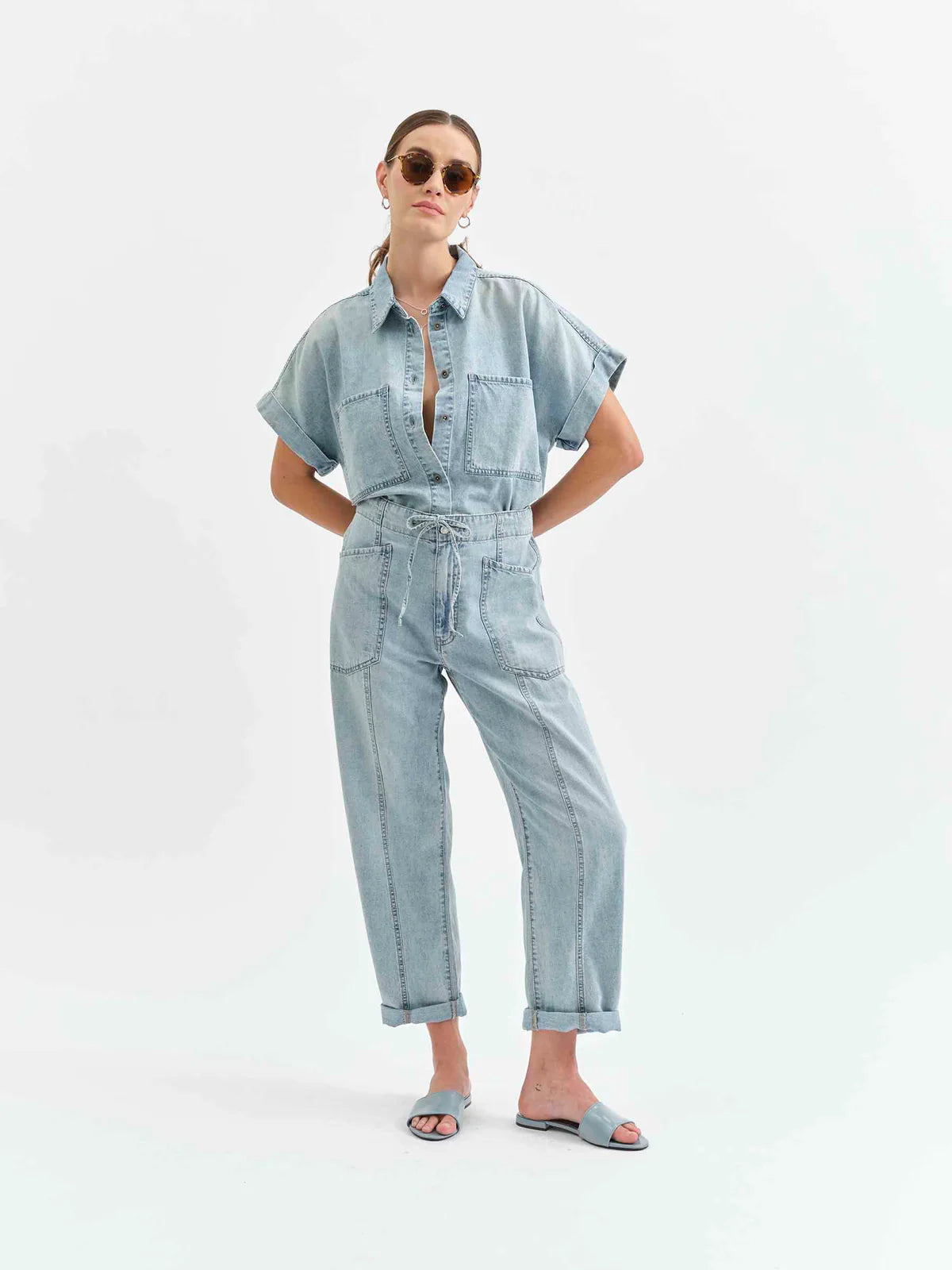 Daze Villa Drawstring Barrel Jeans