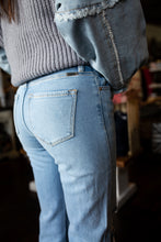 Load image into Gallery viewer, Norrine Slim Straight Jeans
